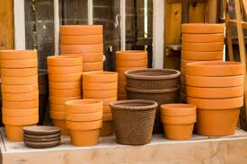 Ceramic & Plastic Pots